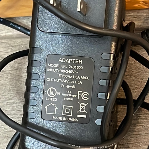 Tememdy Gel Nails LED Dryer Lamp with Timer – 48W Green - Picture 4 of 9